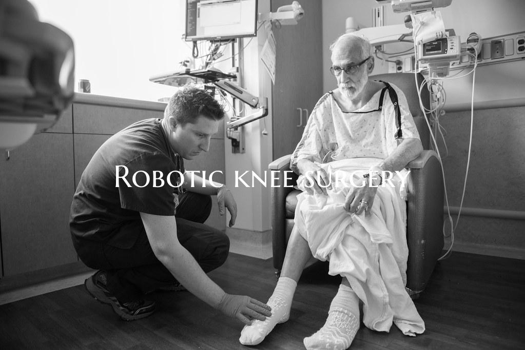 Robotic knee surgery